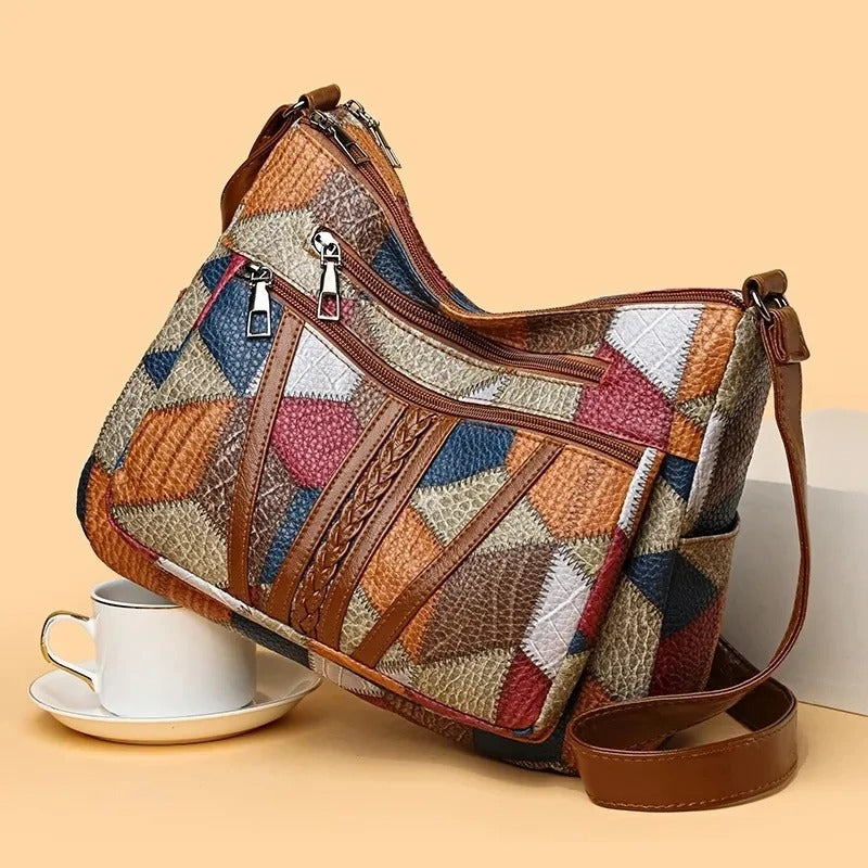 MARINA - BANDOLERA CON DISEÑO DE PARCHES