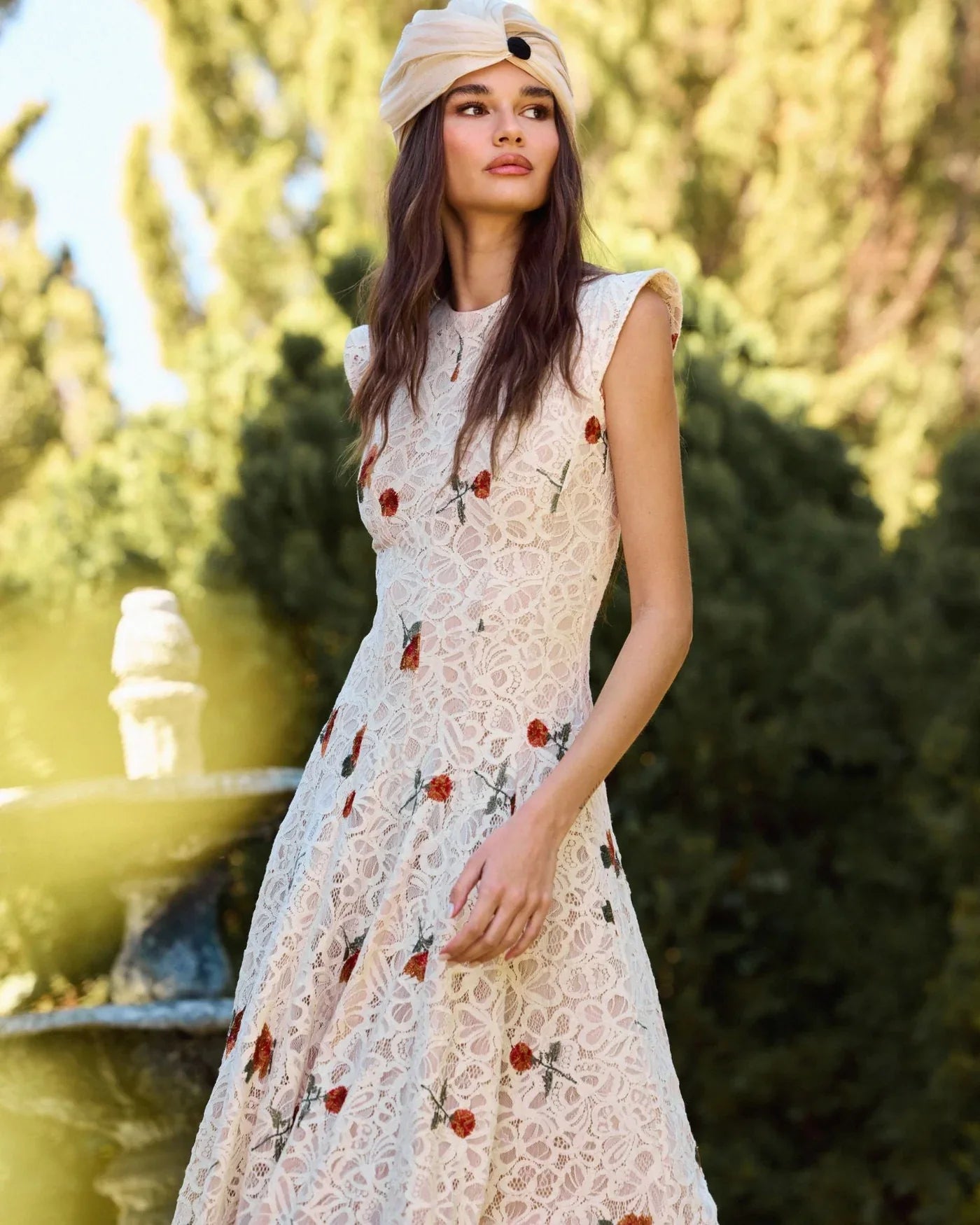 GRACIELA - VESTIDO CON BORDADO FLORAL
