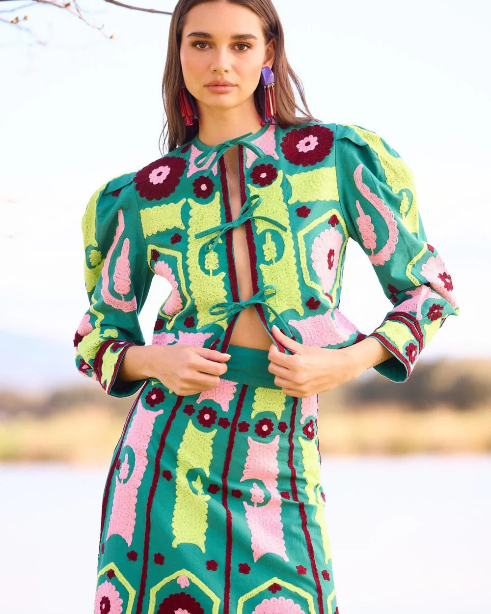 LOLA - CONJUNTO FALDA Y CHAQUETA