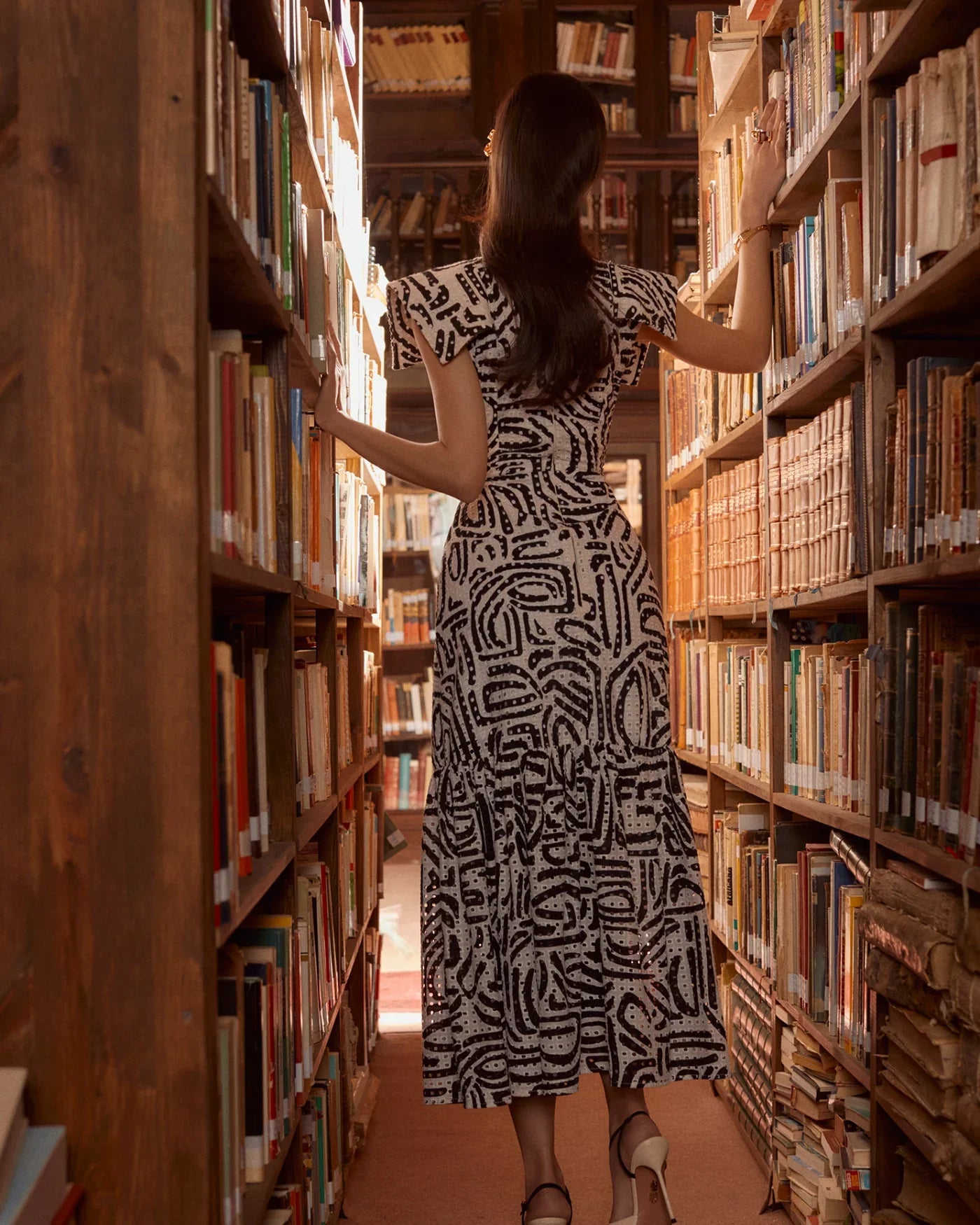 NOUR - VESTIDO CON ESTAMPADO ABSTRACTO