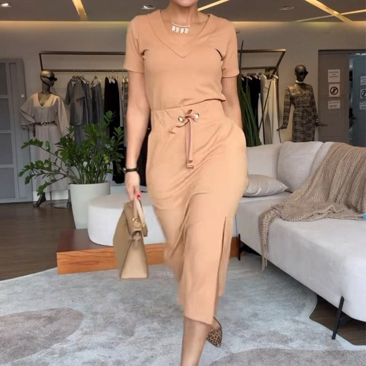 MOLINA - CONJUNTO CAMISETA Y FALDA MIDI