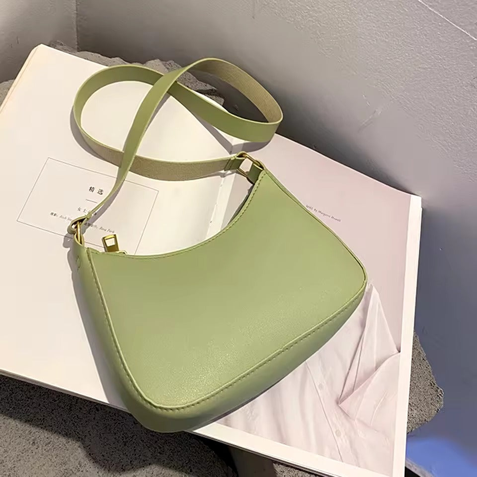 BELÉN - CARTERA DE CUERO CON CORREA AJUSTABLE